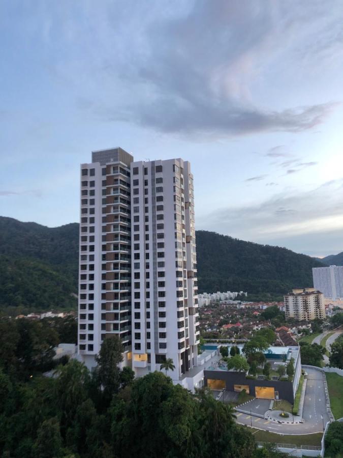 Beach Resort Home Stay Sri Sayang Apartment Batu Ferringhi 2Bedroom Bagian luar foto
