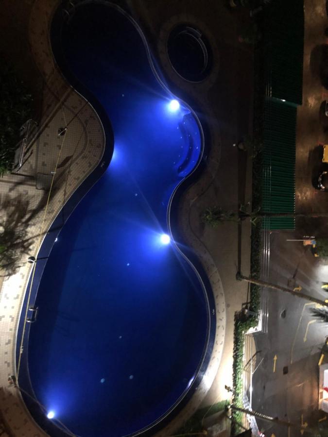 Beach Resort Home Stay Sri Sayang Apartment Batu Ferringhi 2Bedroom Bagian luar foto